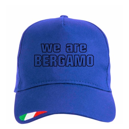 Cappellino ricamato WE ARE Bergamo con tricolore bandiera poliestere, 5 pannelli, regolazione in velcro